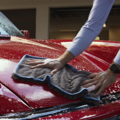 Mach 2 Speed Car Wash Towel – 7x the Size of a Mitt (75 x 50 cm / 2.5 x 1.6 ft)